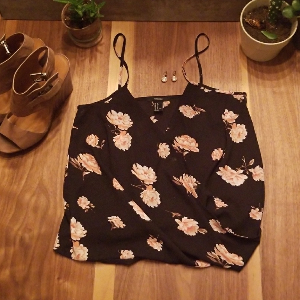 Loose Fit Floral Tank - Picture 2 of 6